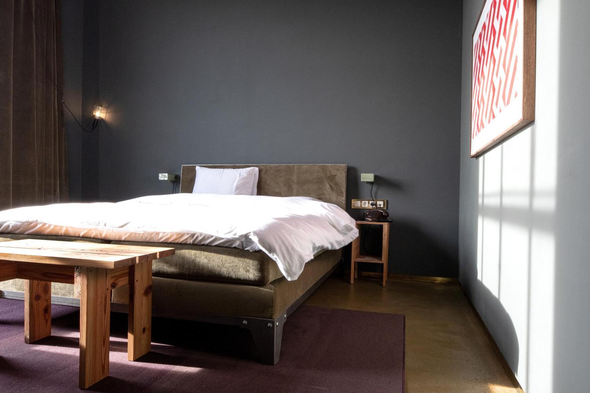 Hotel Piet Hein Eek 에인트호번 객실 사진