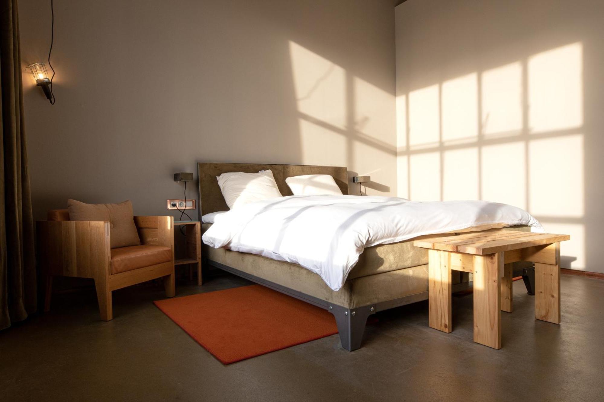 Hotel Piet Hein Eek 에인트호번 객실 사진